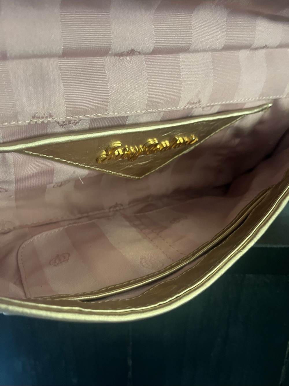 Juicy Couture Vintage 80’s Metallic Gold Quilted Chain Clutch with Handle - Picture 7 of 10